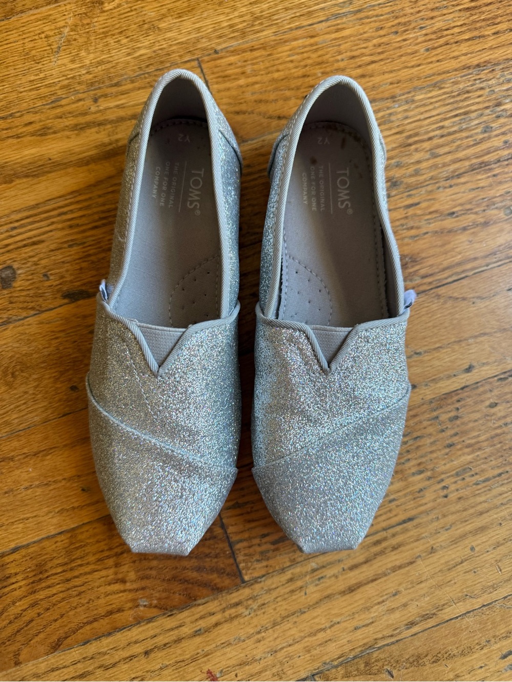 TOMS Kids Silver Glitter Classic Alpargata Shoes Sz:2Y
